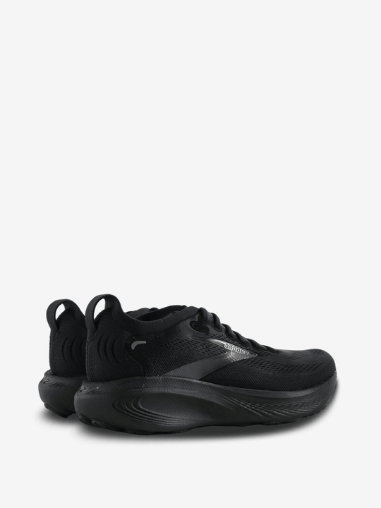 Black shoes, back view