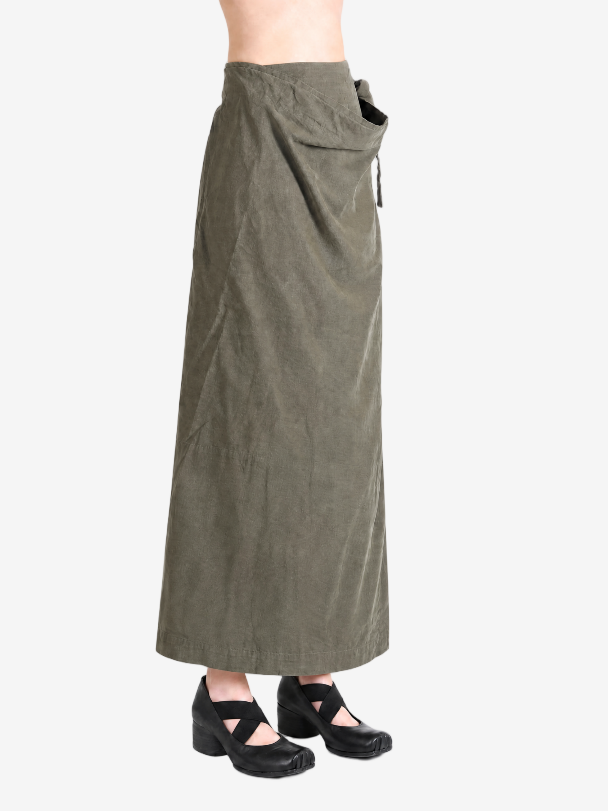 Green skirt, full body view