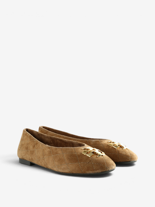 Tan shoes, front view