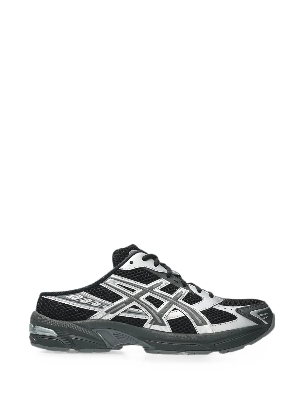 Black shoes, front view