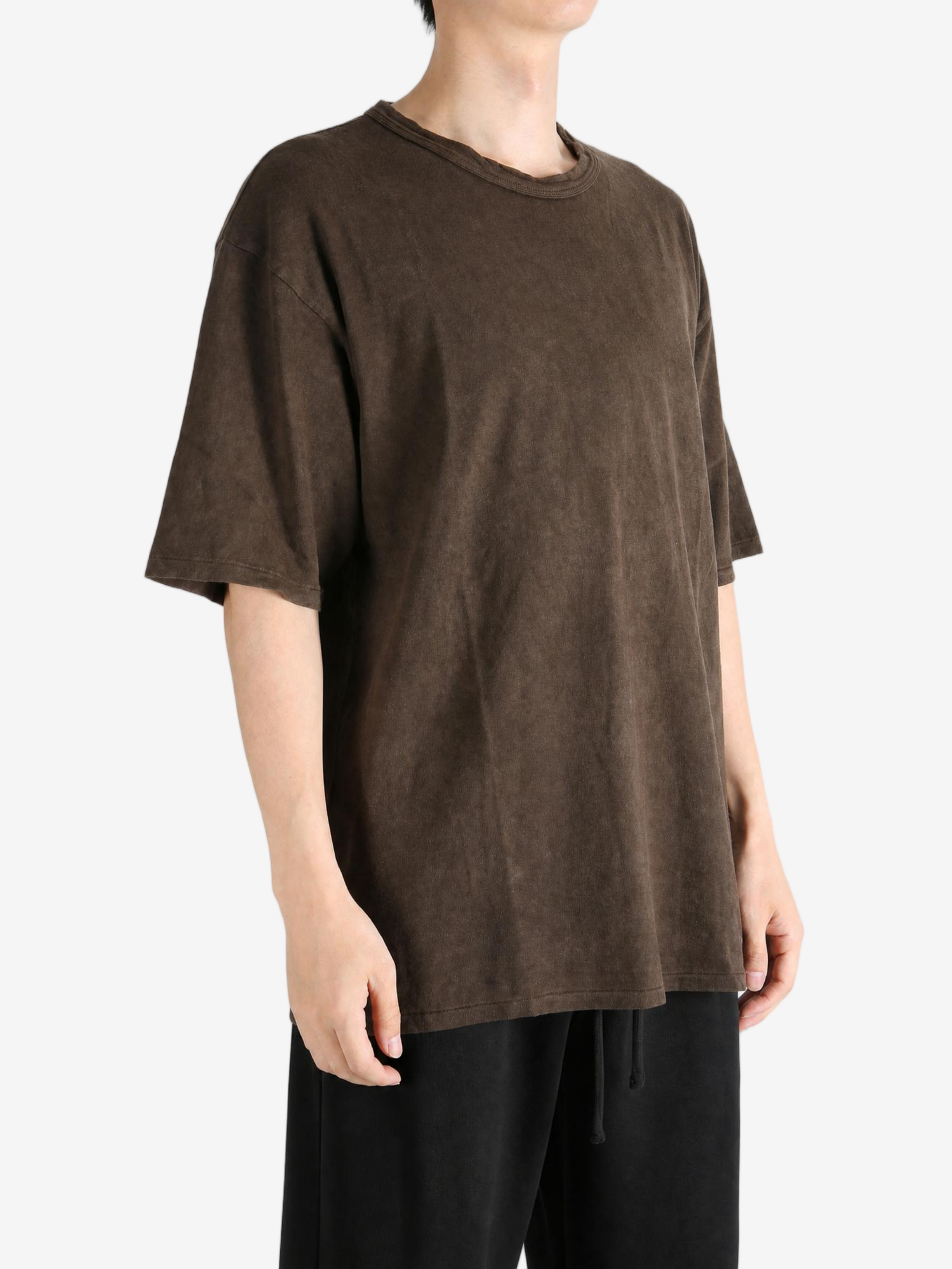 Brown t-shirt, full body view