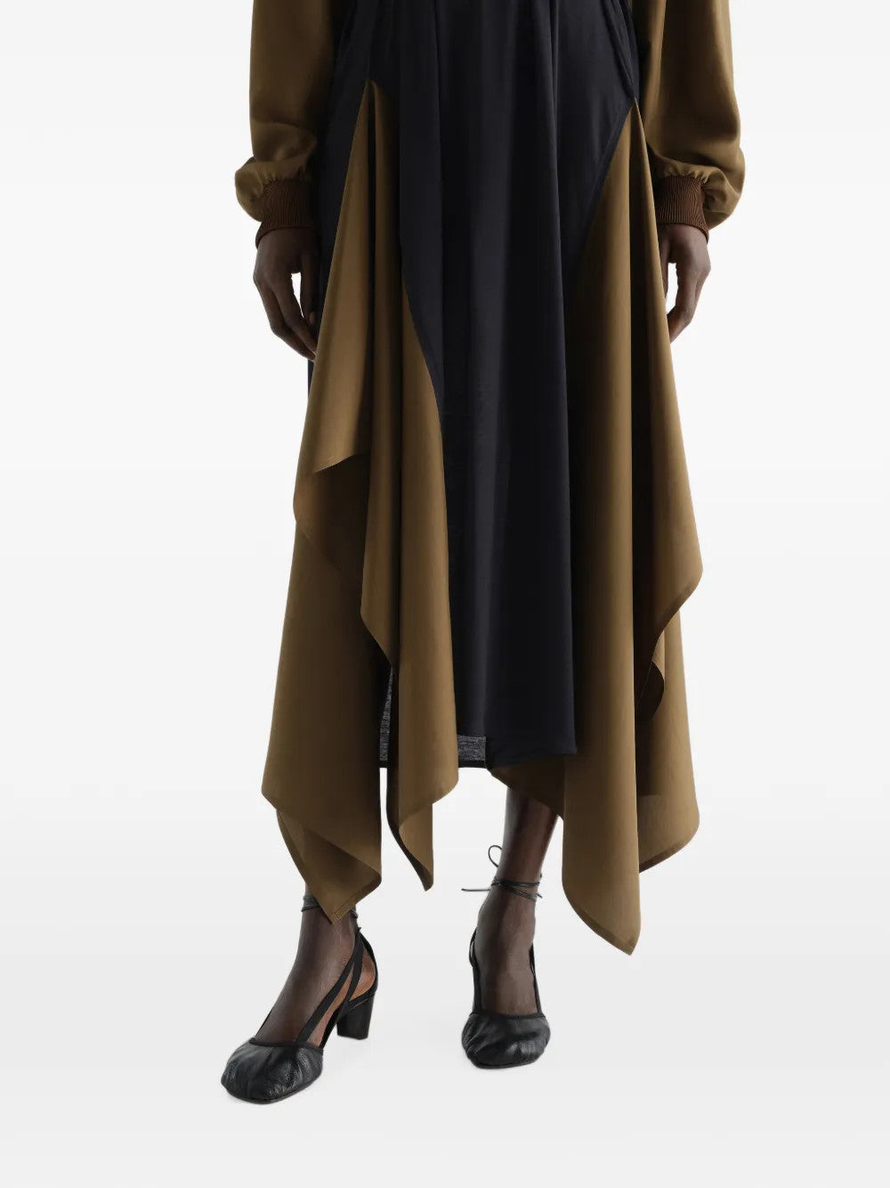 Black shoes, full body view