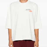 White t-shirt, full body view
