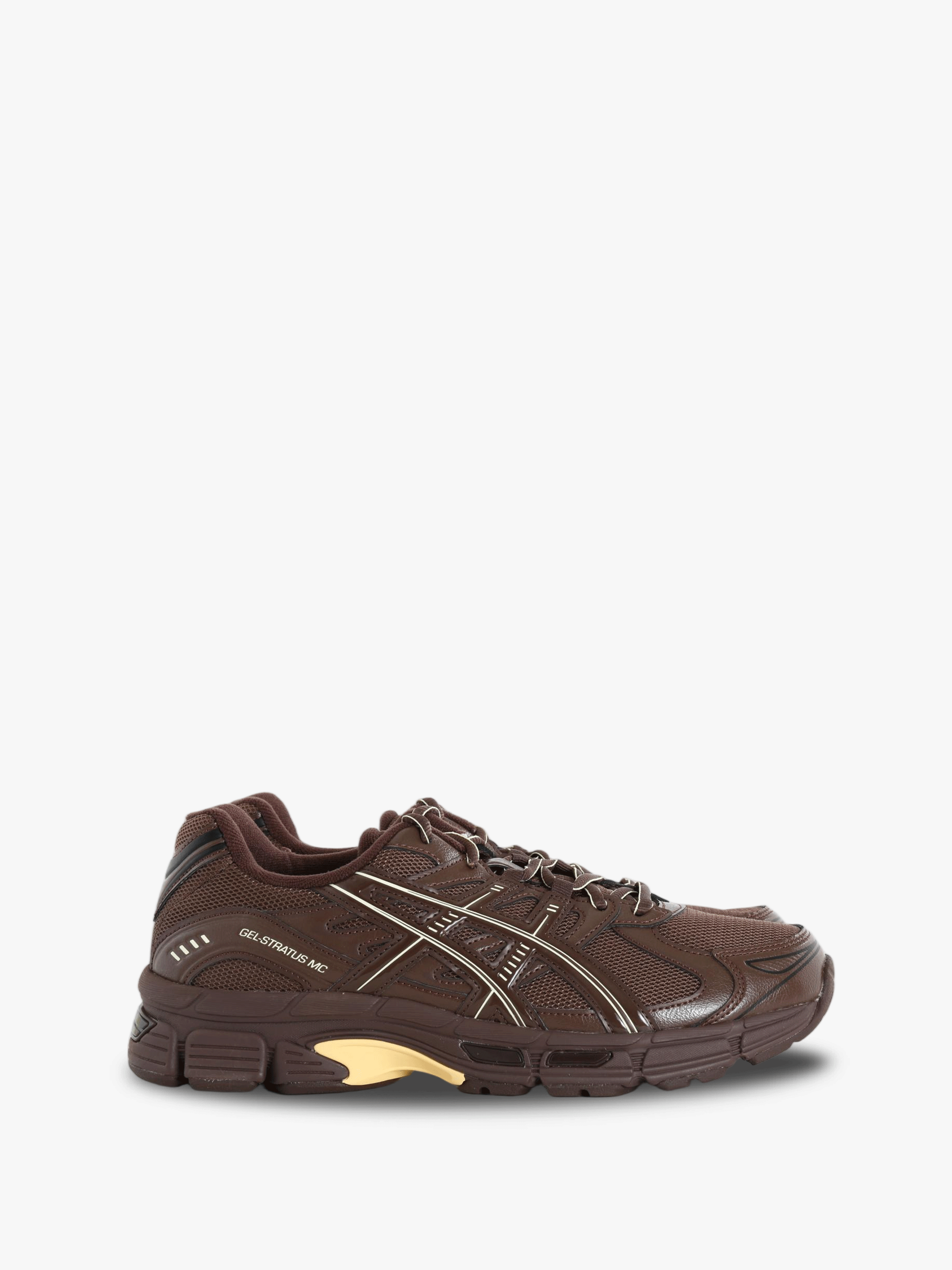 Brown shoes, front view