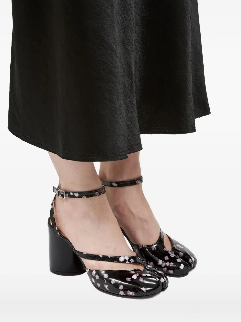 Black sandals, front view