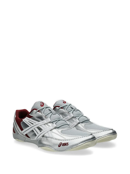 Grey shoes, front view