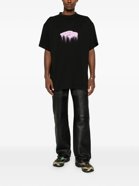 Black T-shirt , full body view