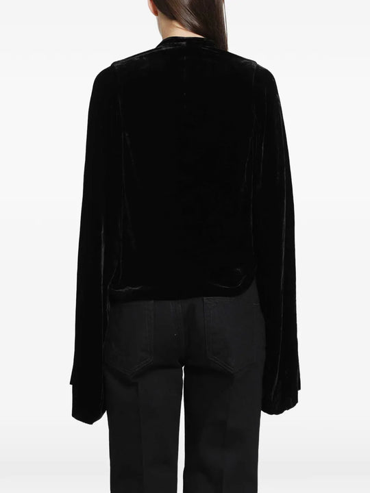 Black t-shirt, full body view