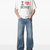 White t-shirt, full body view