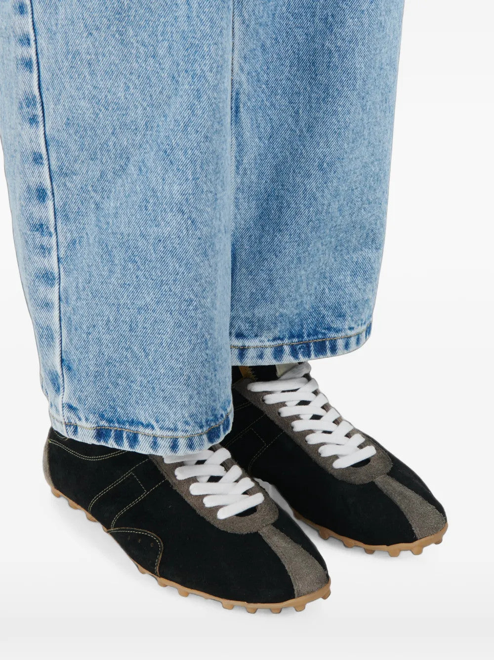 Black shoes, front view