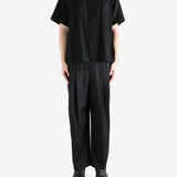 Black shirt, full body view