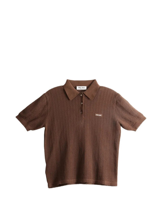 Brown shirt, front view