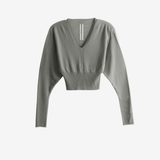 Grey top, front view