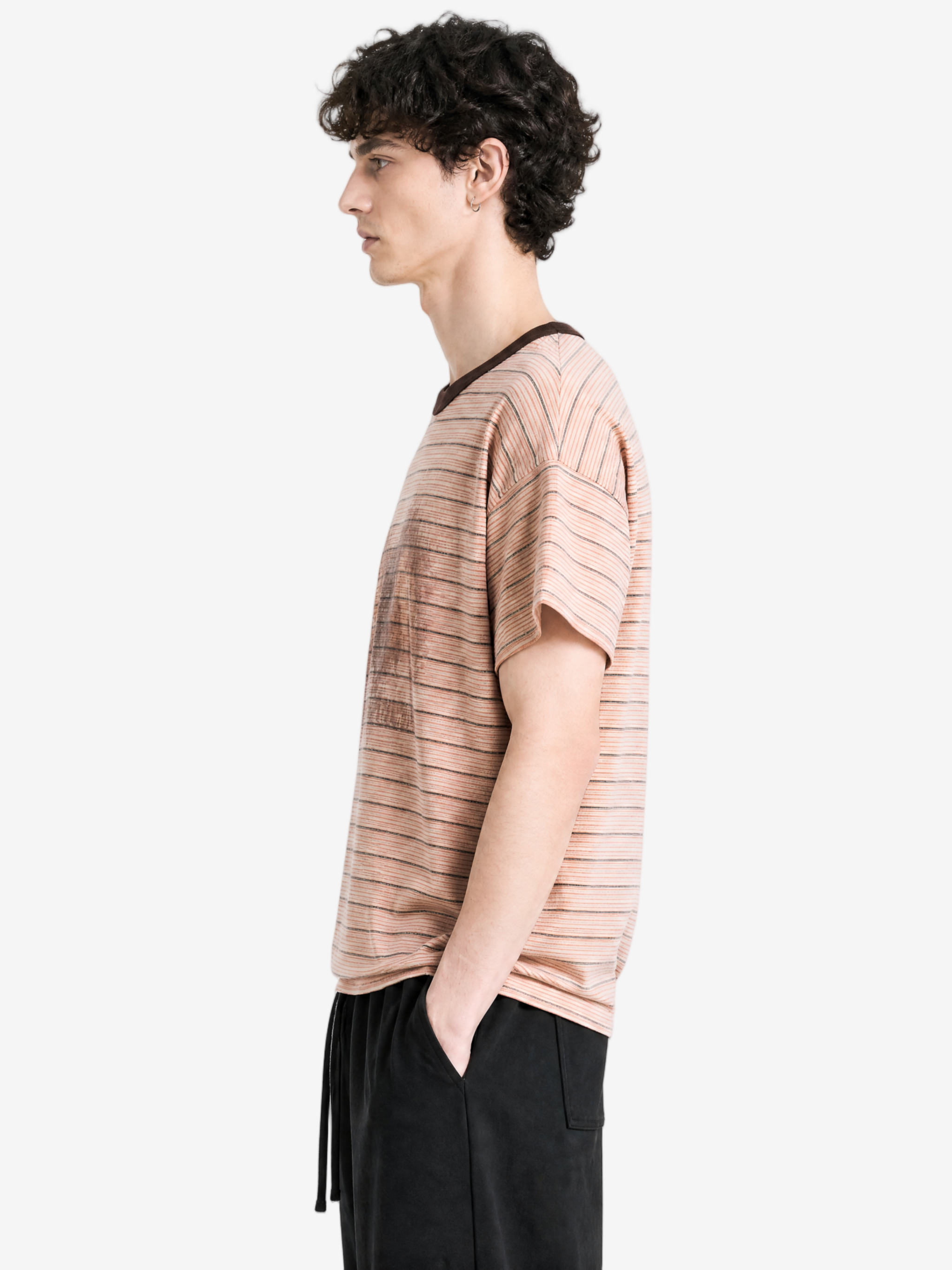 Pink t-shirt, full body view