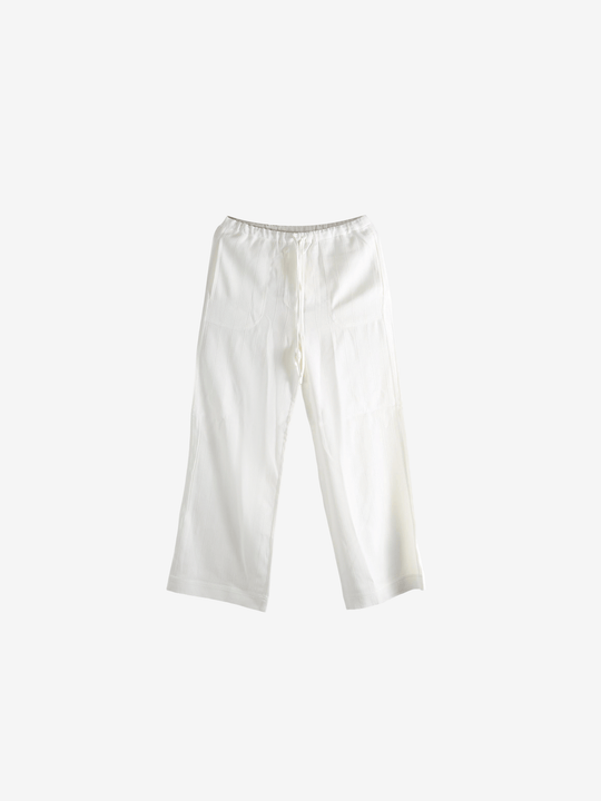 white pants,front view