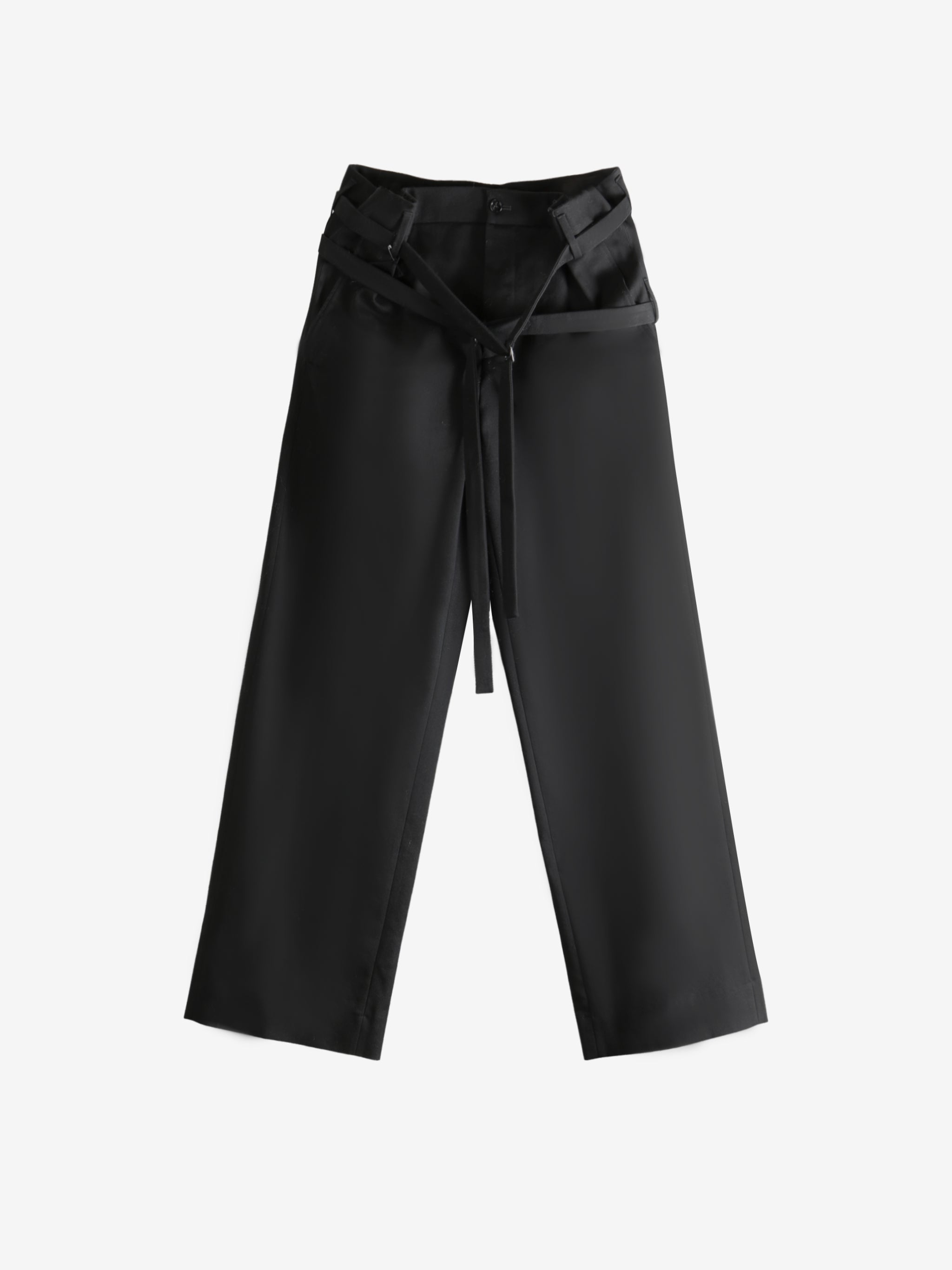 Black pants,front view