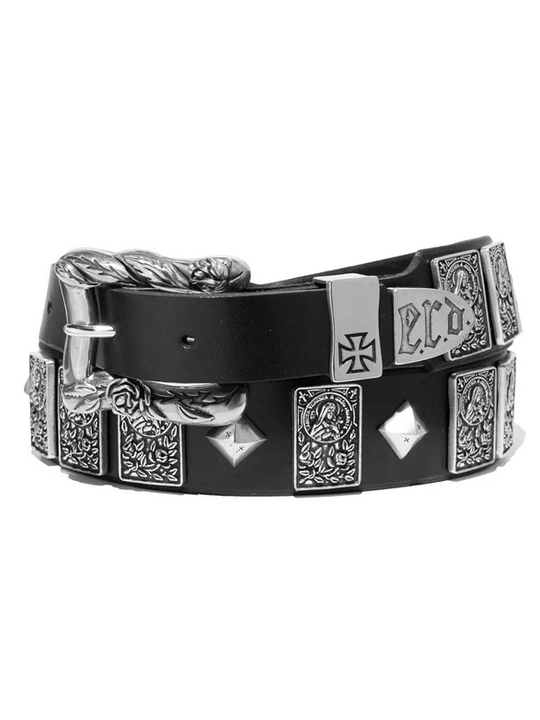 Black accessories, front view