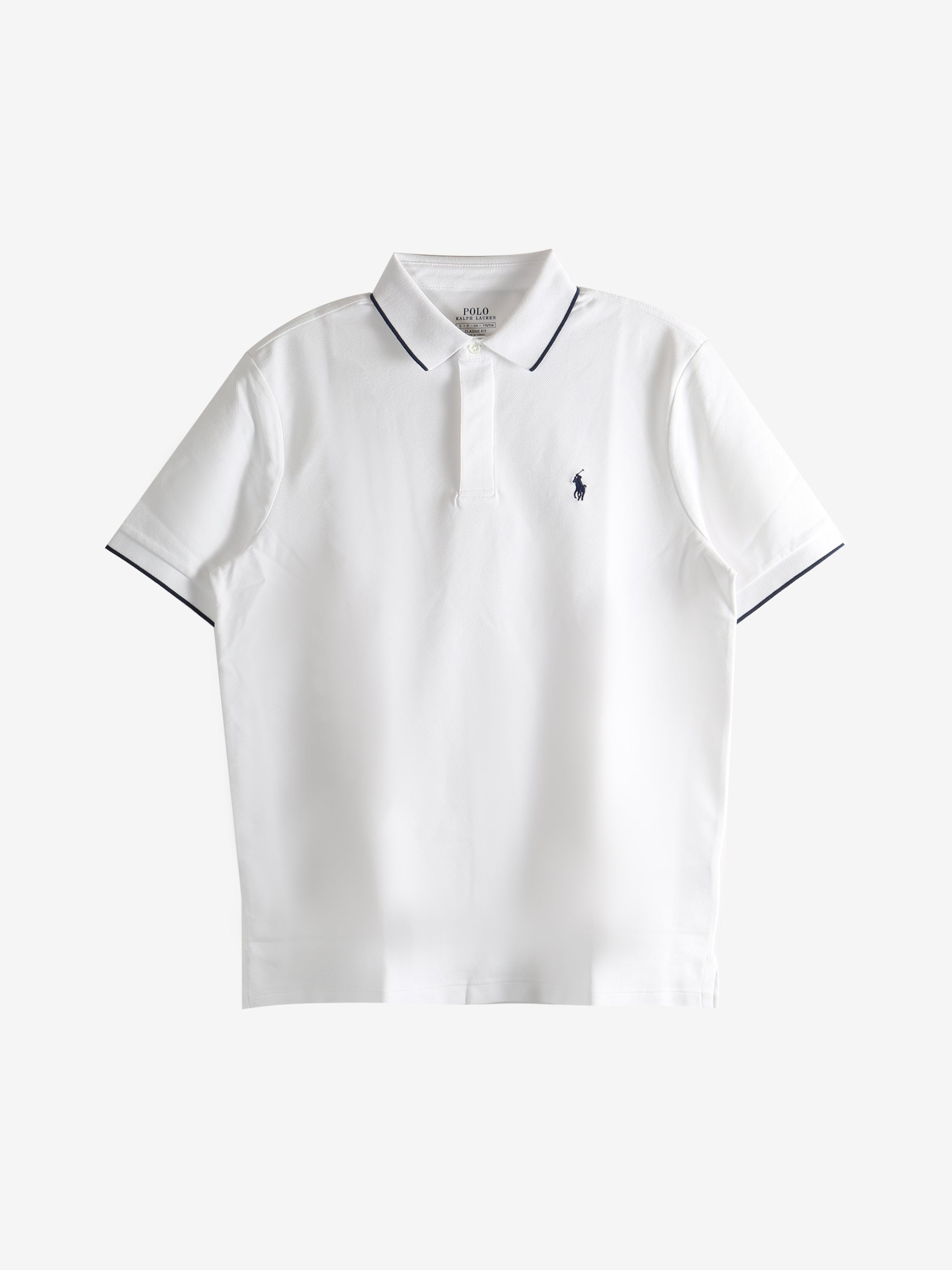 White t-shirt,front view