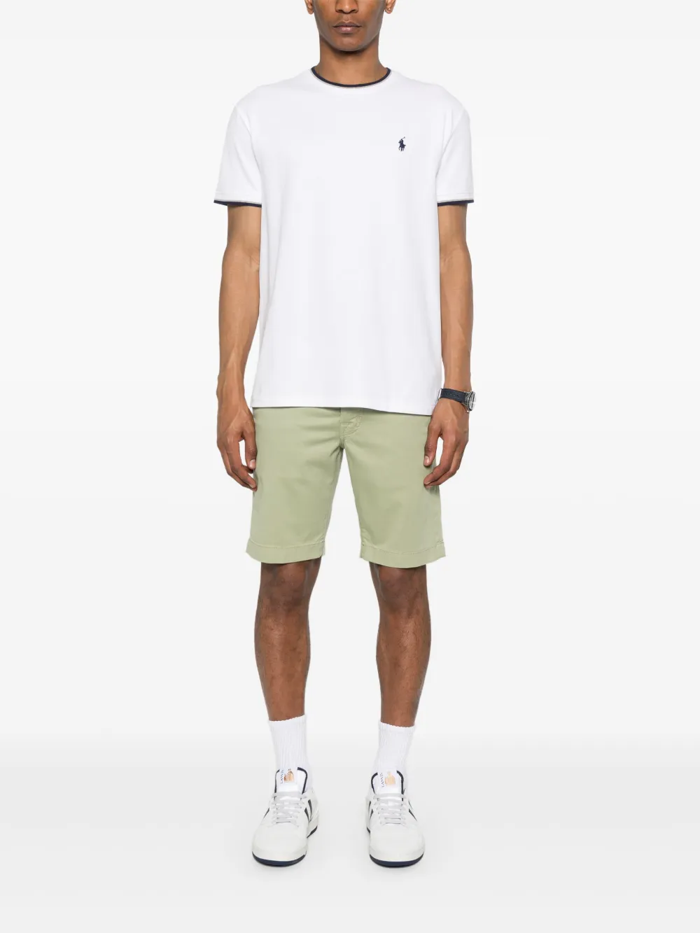 White t-shirt,full body view