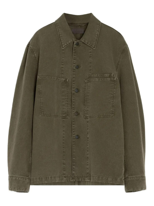 Green shirt, front view