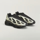 Black shoes, front view