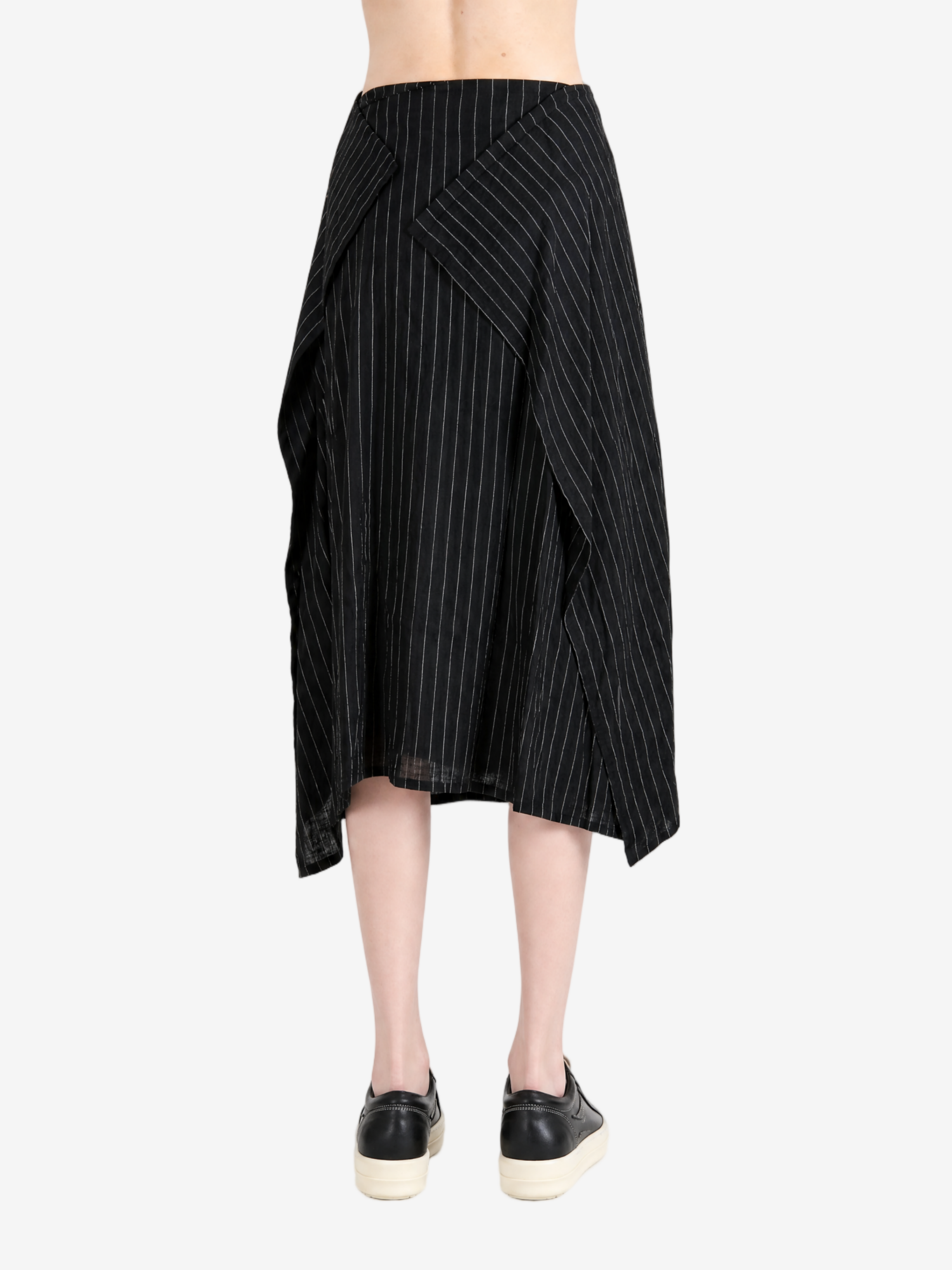 Black skirt, full body view