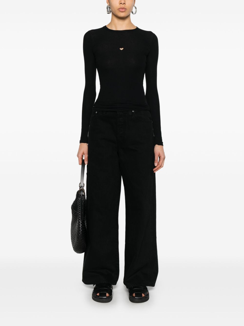 Black T-shirt, full body view