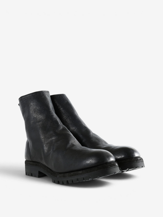 Black boots, front view