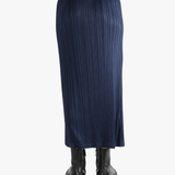 Blue skirt worn by a person, showing the skirt's fit