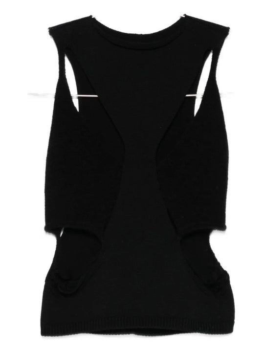 Black top, front view