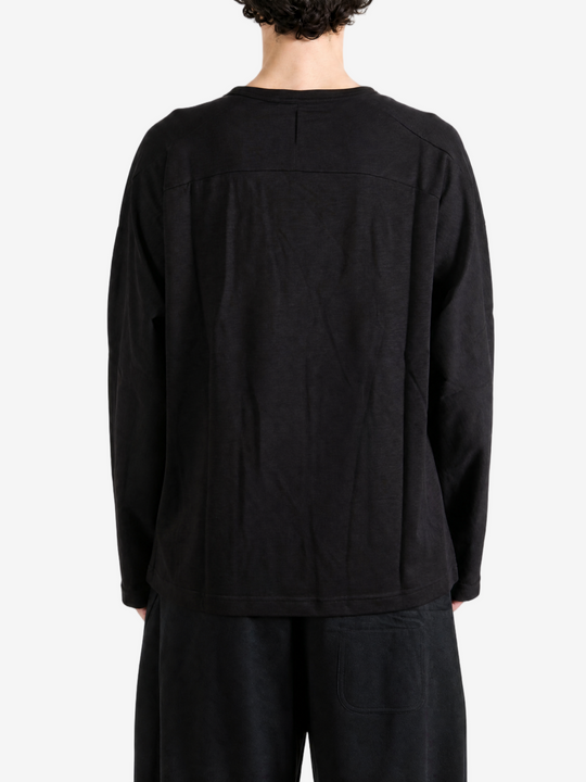 Black t-shirt, full body view