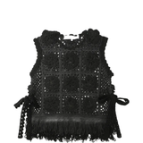 black top, front view