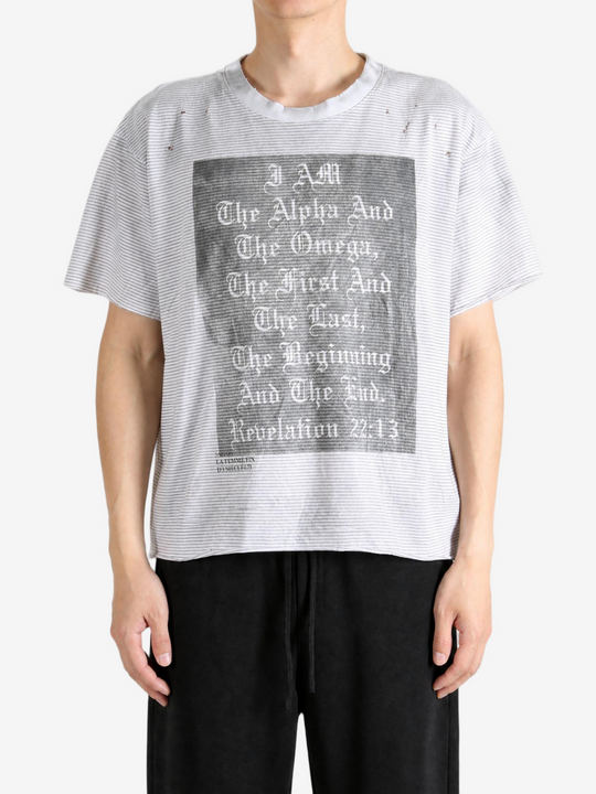 White t-shirt, full body view