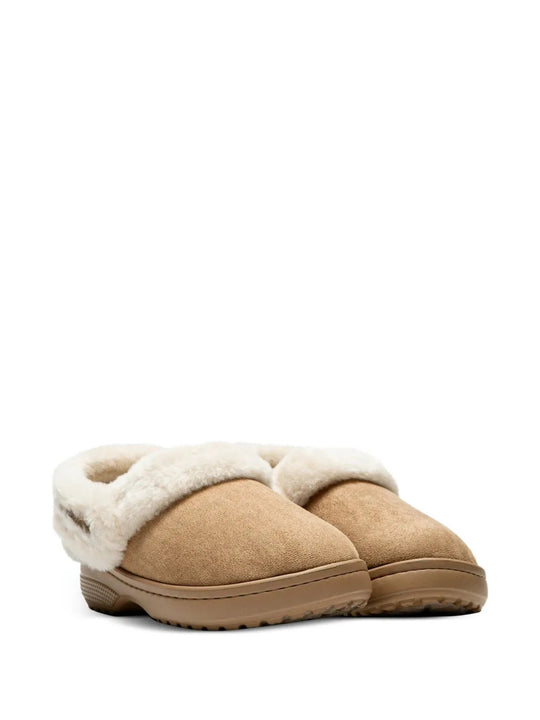 Tan shoes, front view
