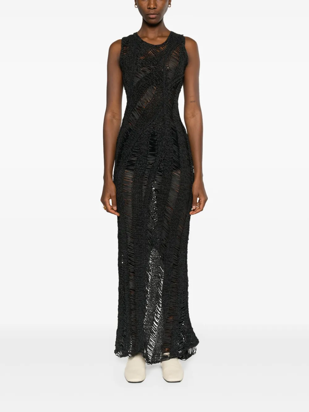 Black dress,full body view