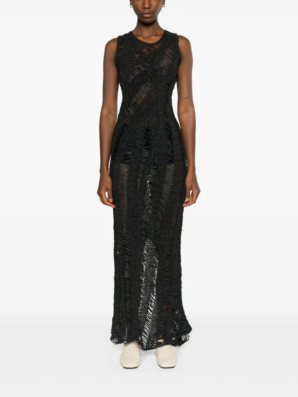 Black dress,full body view