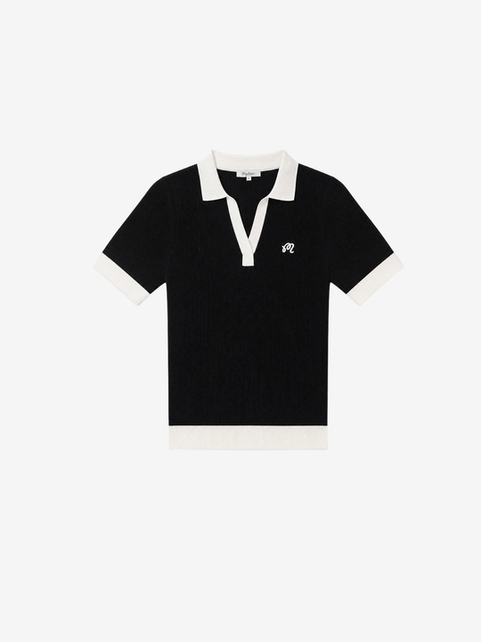 Black shirt, front view