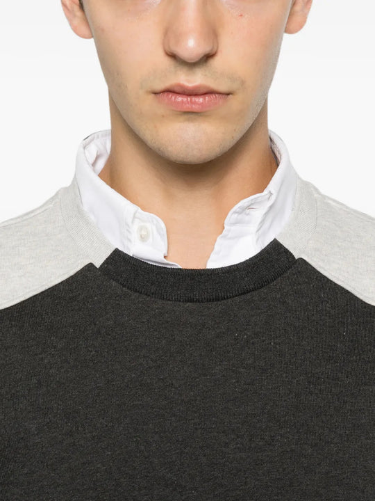Grey knitwear, front view