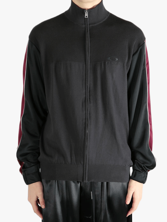 Black hoodie worn by a person, showing the hoodies fit