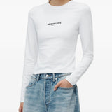 White t-shirt, full body view