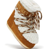 Brown boots, front view
