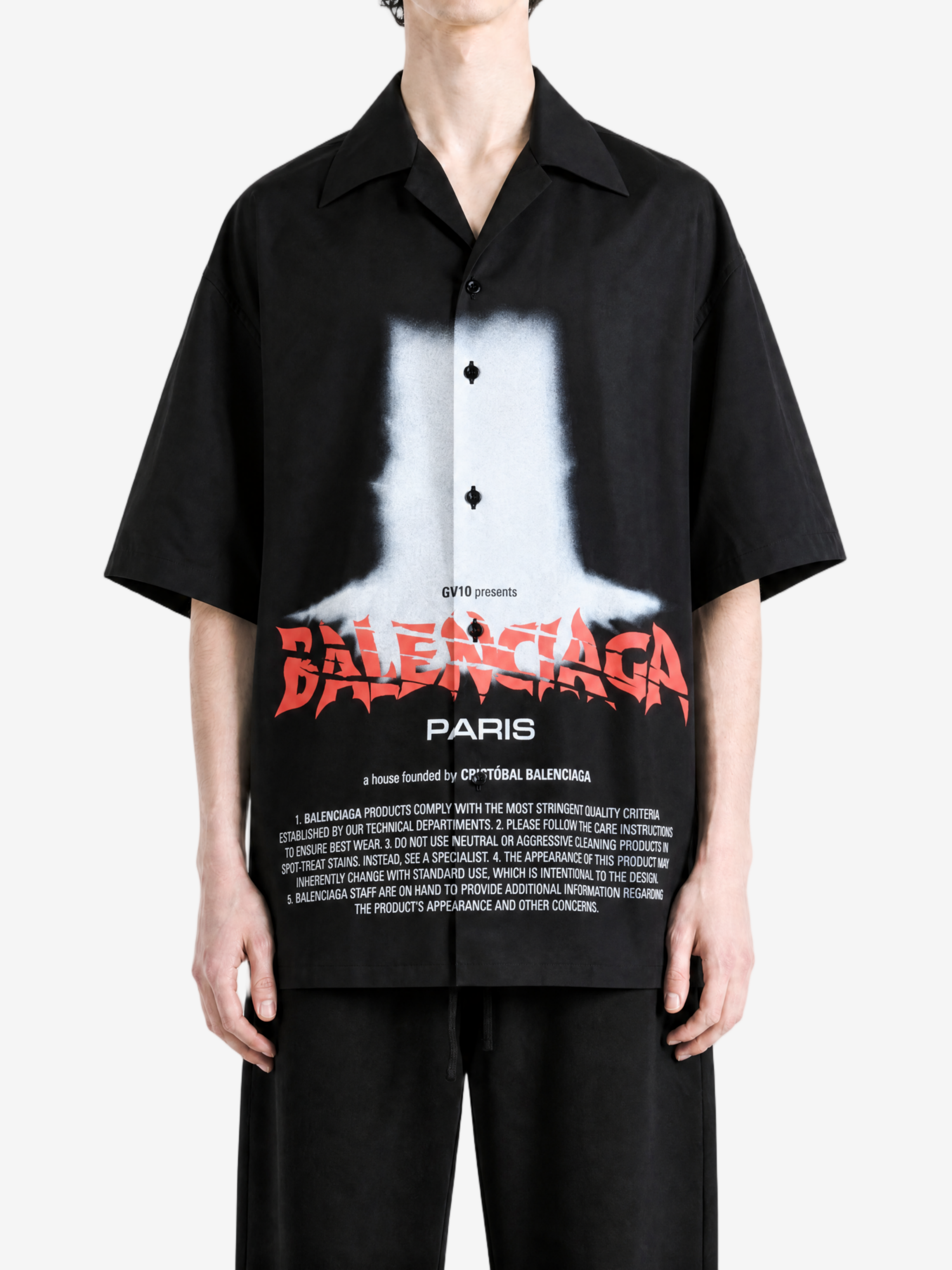 Black shirt, full body view