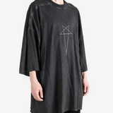 Black t-shirt, full body view