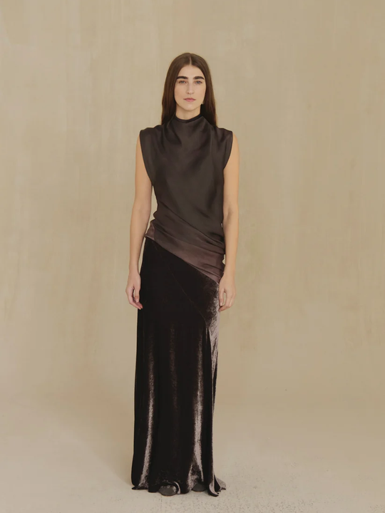 Black skirt, full body view