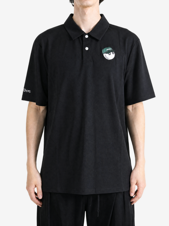 Black shirt, full body view