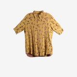 Yellow shirt, front view