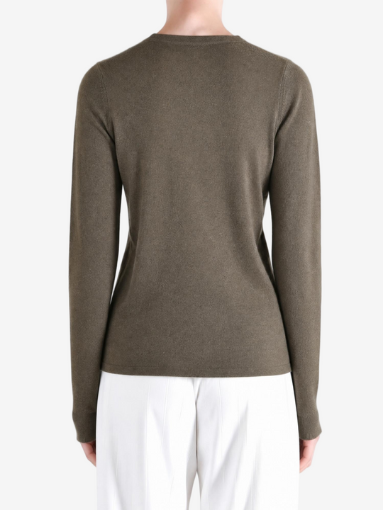 Brown t-shirt, full body view