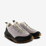 White sneaker,front view