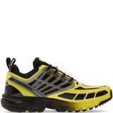 Yellow sneaker,front view