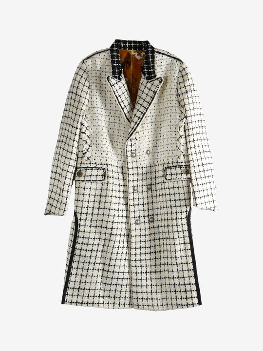 White coat,front view